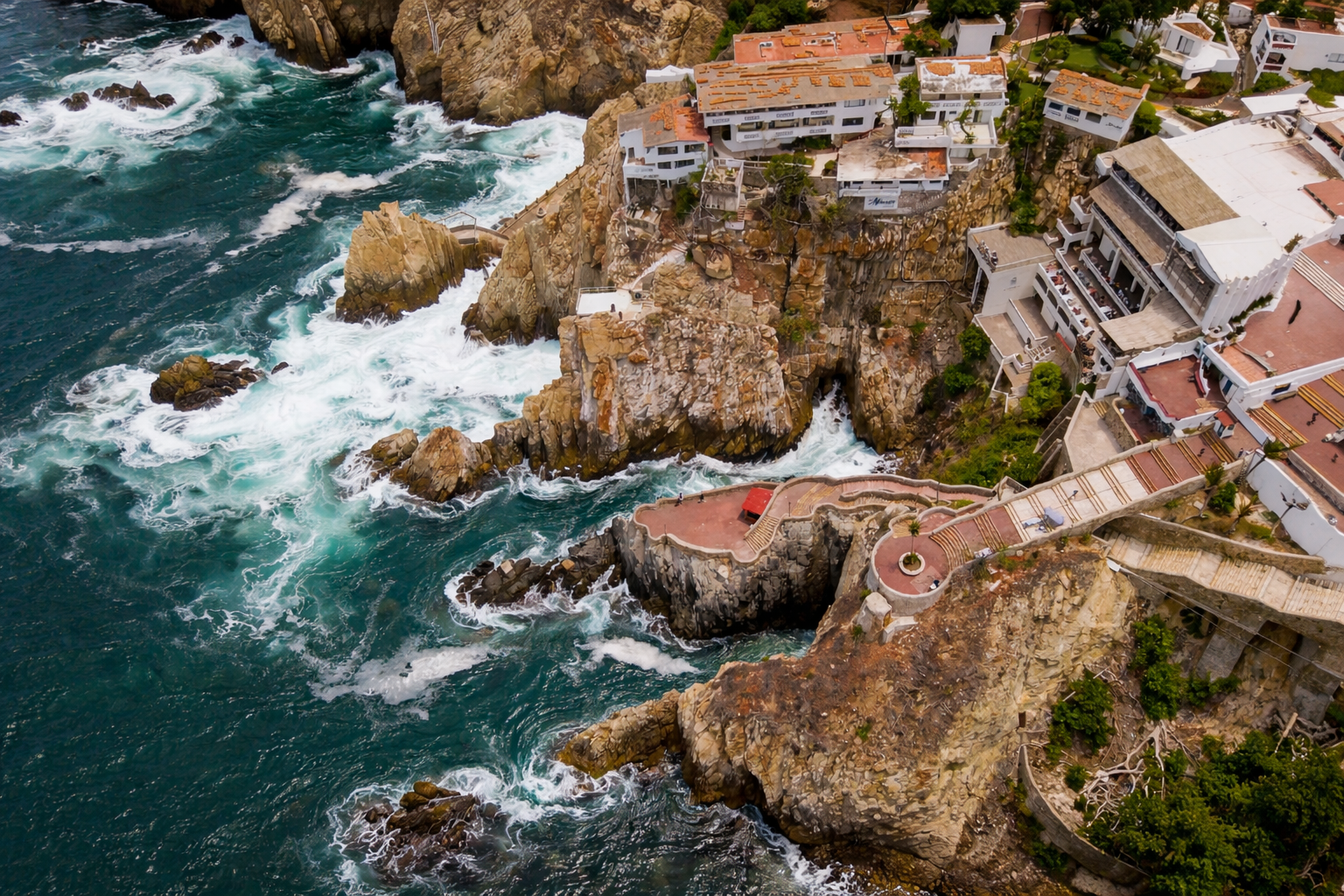 CÁPSULAS ESTADO DE GUERRERO – LA QUEBRADA